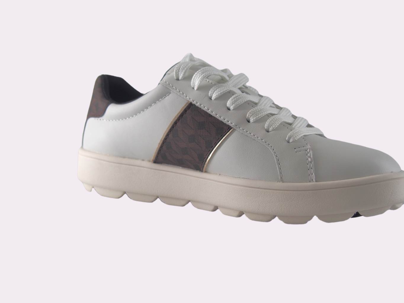 zapatilla comoda geox