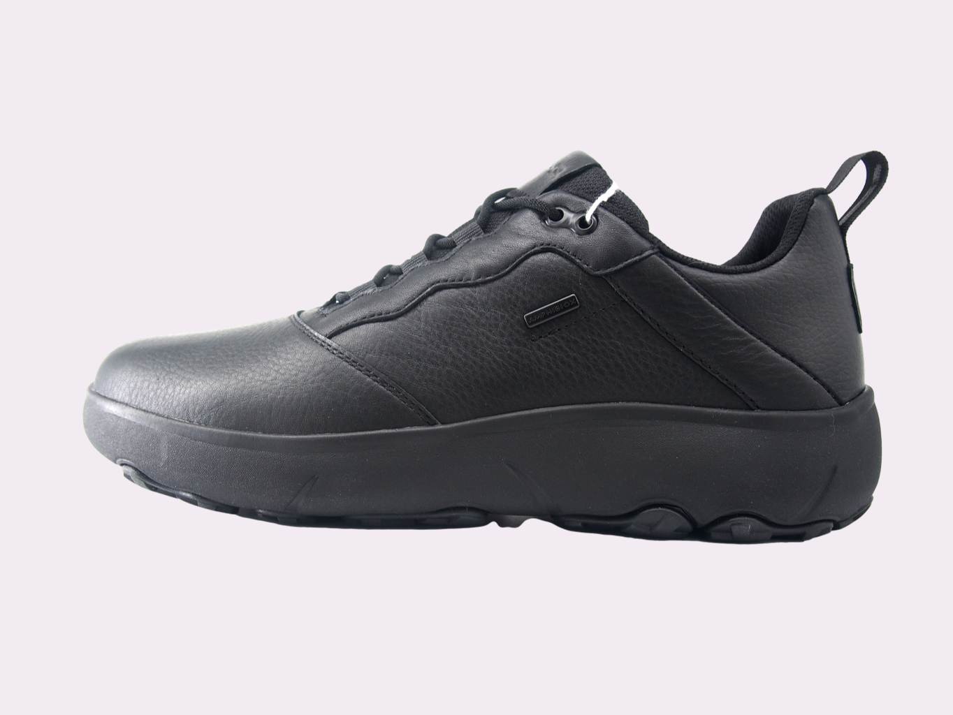 zapato impermeable geox