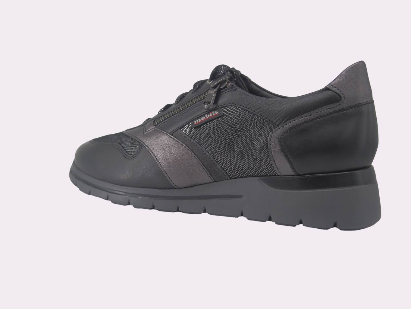 EREEN BLACK