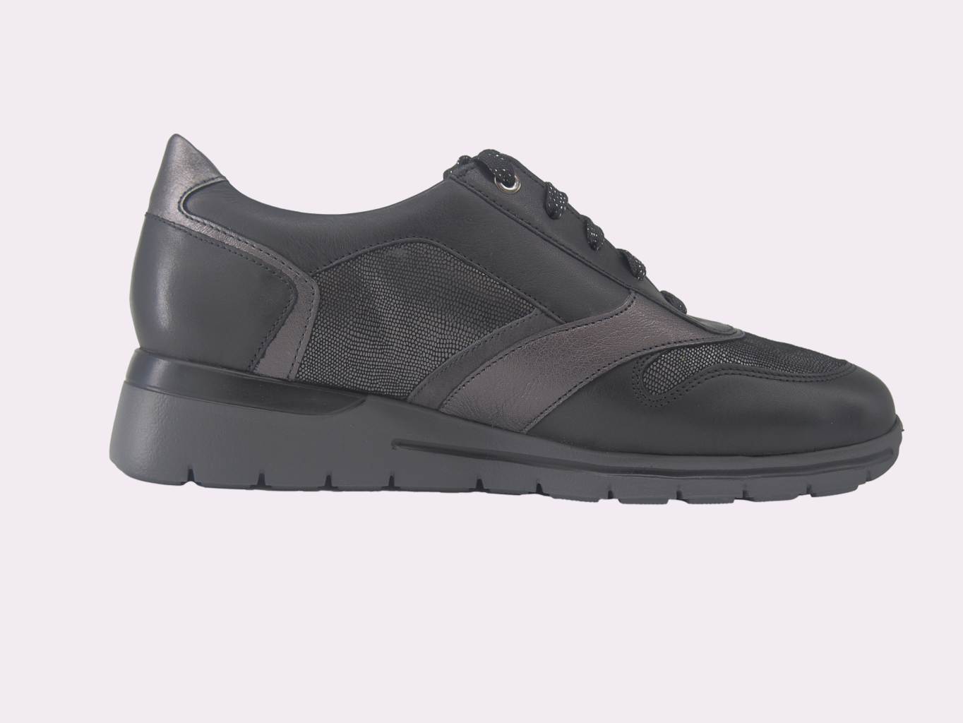 EREEN BLACK