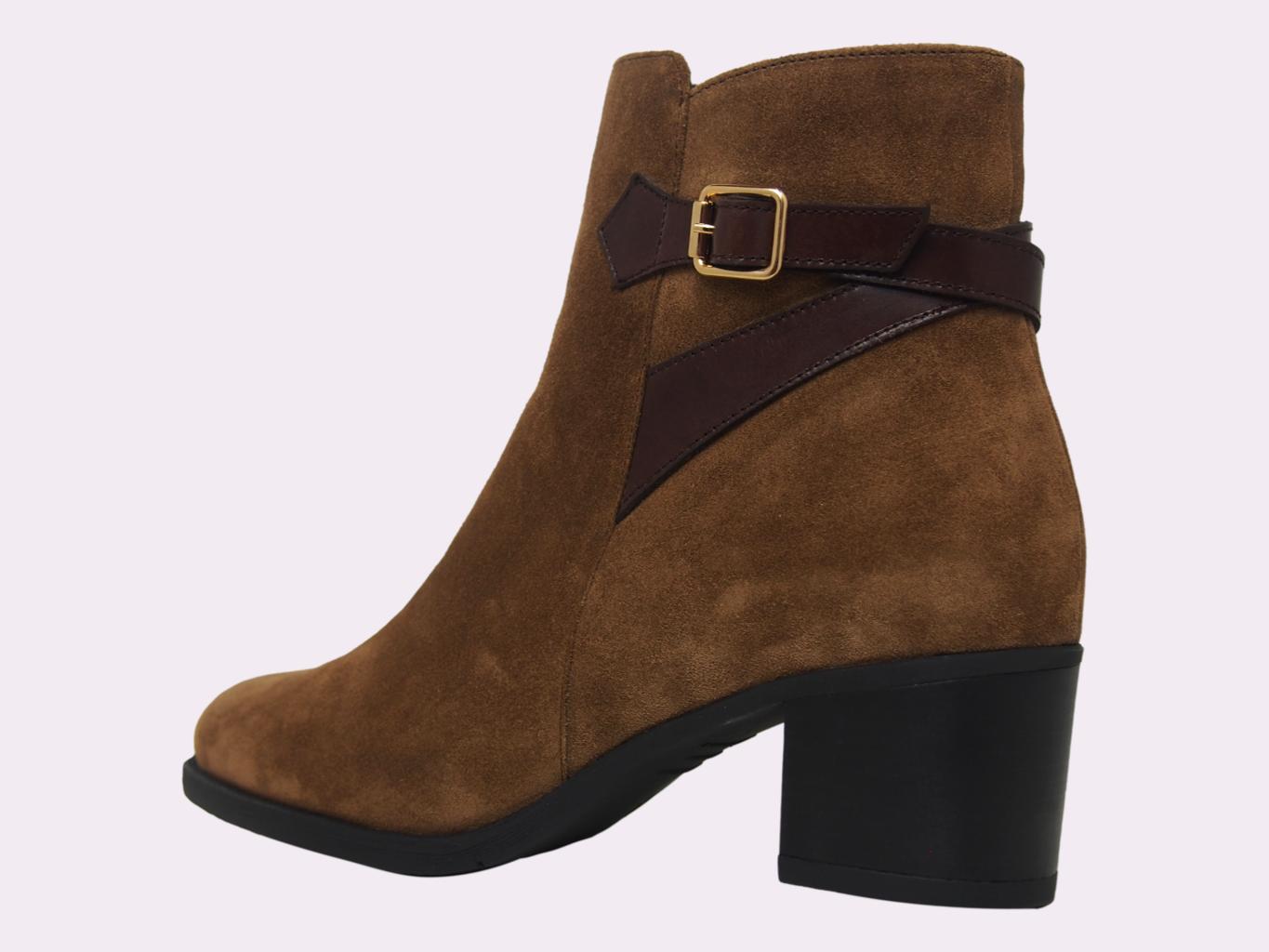 BOTA VESTIDA COMODA