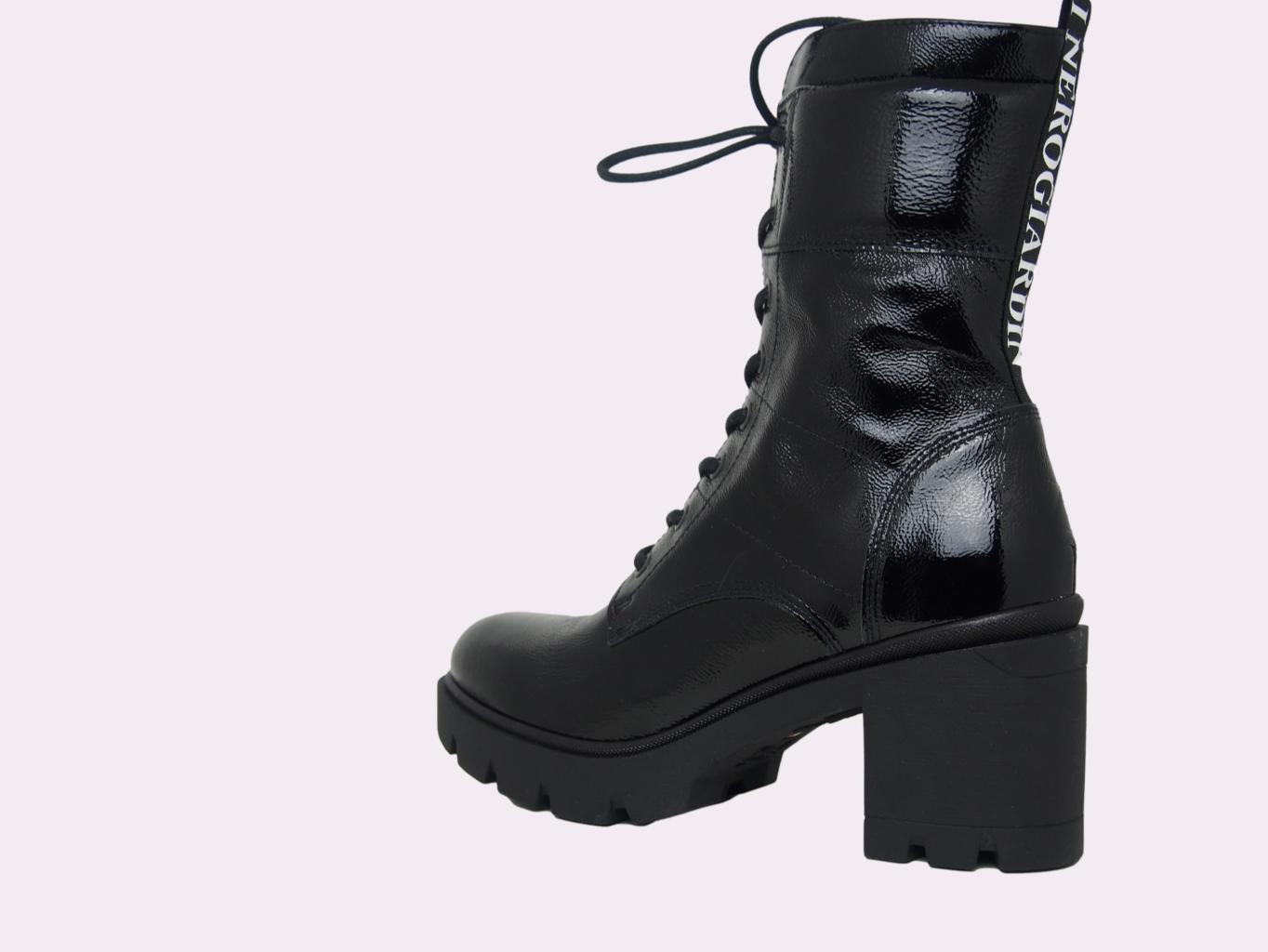 BOTA COMODA Y ELEGANTE
