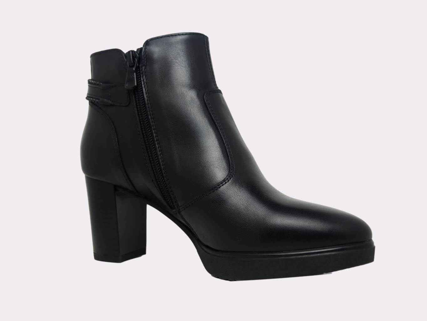 BOTINES COMODOS Y ELEGANTES